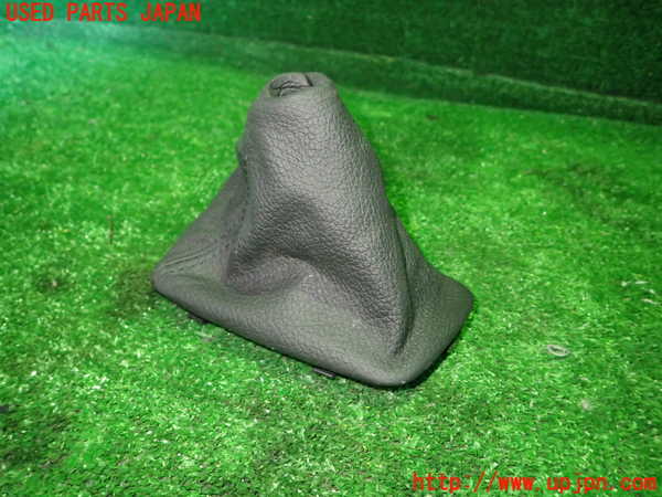 1UPJ-9234517575]BMW 320i(PG20)(E90)シフトブーツ 中古_2