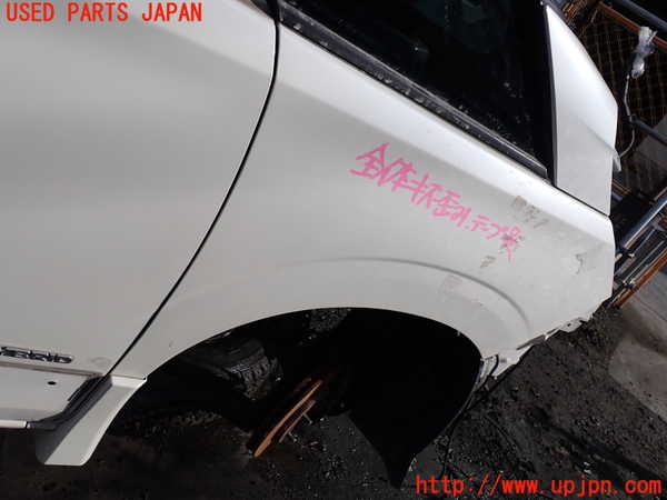 1UPJ-9234521080]セレナ(GFC27)右前フェンダー 中古_3