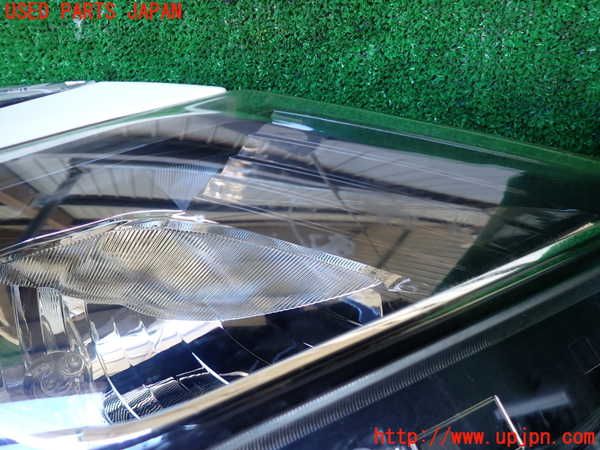 1UPJ-9234521130]セレナ(GFC27)右ヘッドライト LED 中古_3