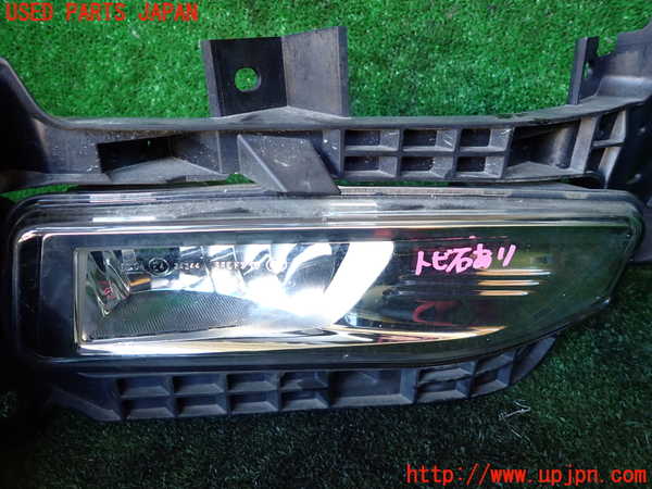 1UPJ-9234521180]セレナ(GFC27)右フォグ 中古_2