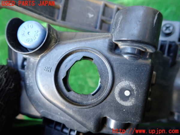 1UPJ-9234521180]セレナ(GFC27)右フォグ 中古_4