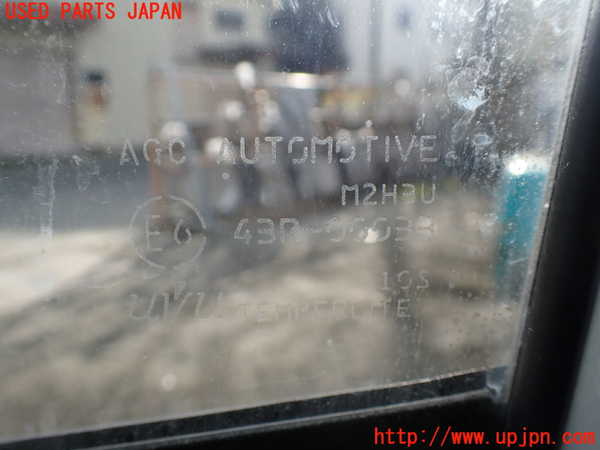 1UPJ-9234521230]セレナ(GFC27)右前ドア 中古 AGC M2H3U 43R-00033_5