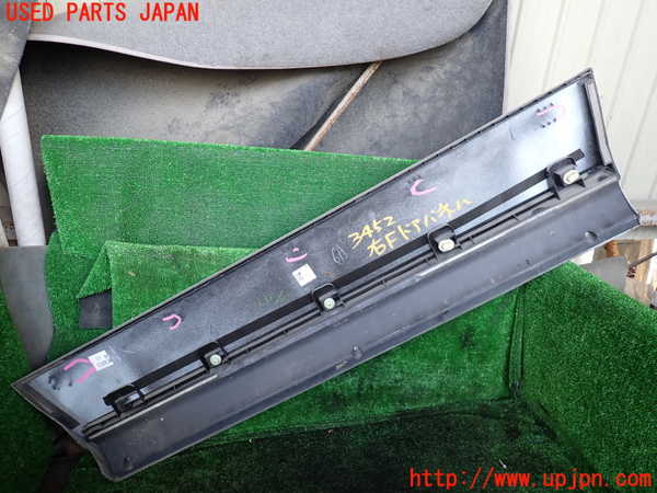1UPJ-9234521232]セレナ(GFC27)右前ドアパネル 中古_3