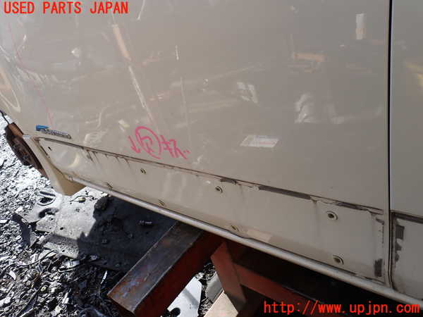 1UPJ-9234521260]セレナ(GFC27)左前ドア 中古 AGC M2H3U 43R-00033_3