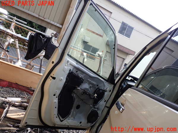 1UPJ-9234521260]セレナ(GFC27)左前ドア 中古 AGC M2H3U 43R-00033_4