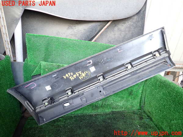 1UPJ-9234521322]セレナ(GFC27)左後ドアパネル 中古_2