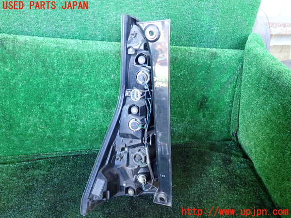 1UPJ-9234521530]セレナ(GFC27)右テールランプ 中古_2