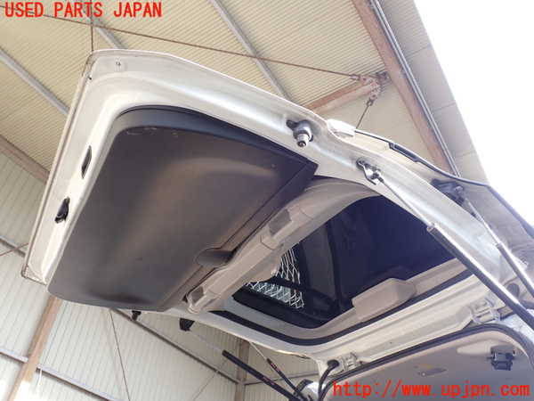 1UPJ-9234521566]セレナ(GFC27)バックドア リアゲート ハッチ 中古_3