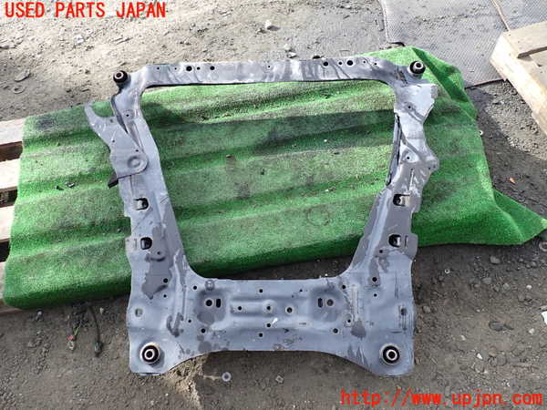 1UPJ-9234525285]セレナ(GFC27)フロントメンバー 中古_2