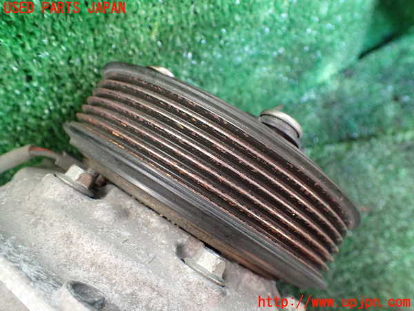 1UPJ-9234526025]セレナ(GFC27)エアコンコンプレッサー 中古_3