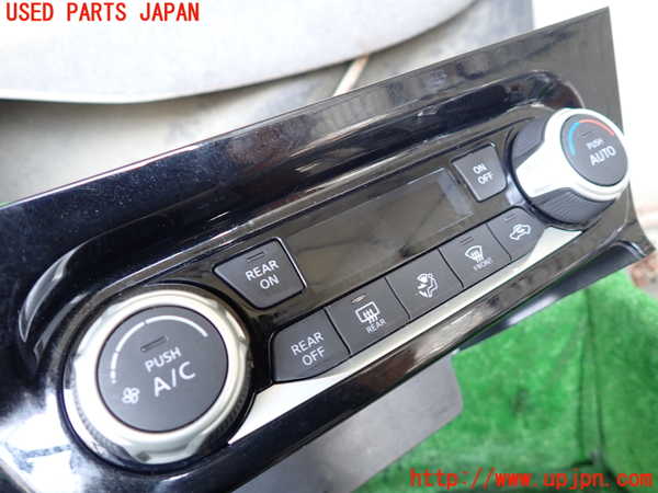 1UPJ-9234526066]セレナ(GFC27)エアコンスイッチ1 中古_2