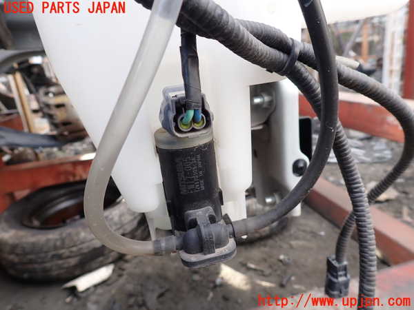 1UPJ-9234526791]セレナ(GFC27)ウォッシャータンク1 中古_2