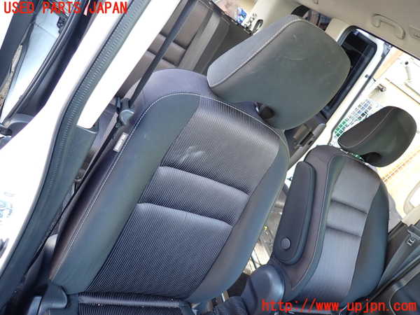 1UPJ-9234527035]セレナ(GFC27)運転席シート 中古_2