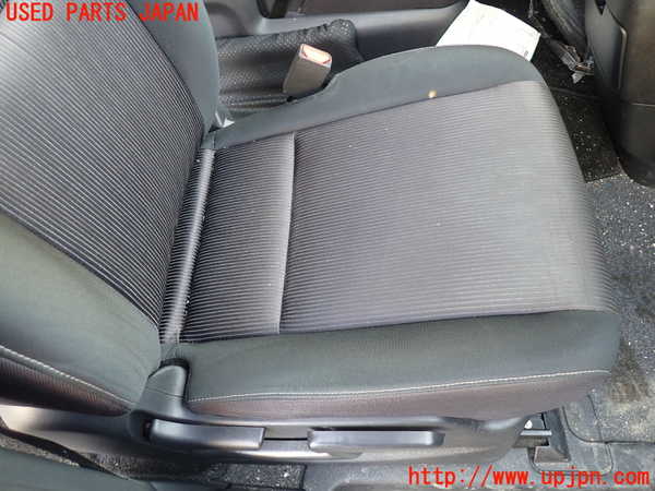 1UPJ-9234527035]セレナ(GFC27)運転席シート 中古_3