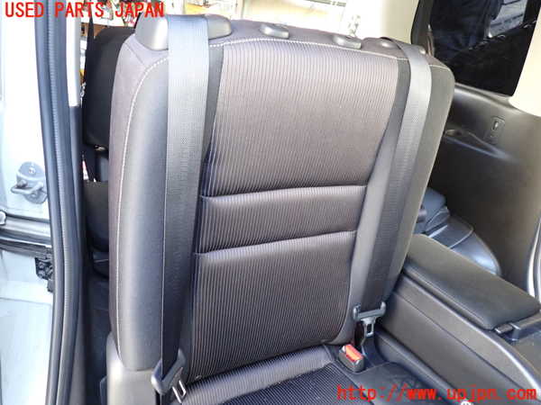 1UPJ-9234527145]セレナ(GFC27)右2列目シート 中古_2