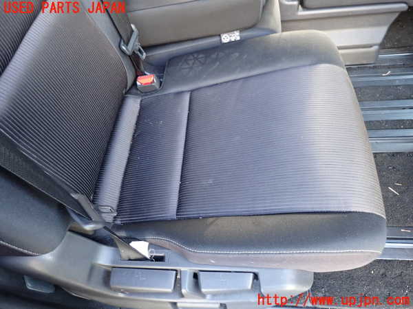 1UPJ-9234527145]セレナ(GFC27)右2列目シート 中古_3