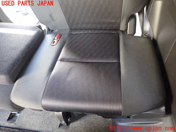 1UPJ-9234527265]セレナ(GFC27)左3列目シート 中古_3