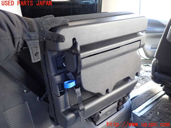 1UPJ-9234527265]セレナ(GFC27)左3列目シート 中古_5