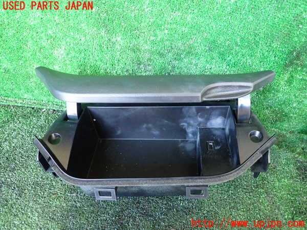 1UPJ-9234527842]セレナ(GFC27)小物入れ2 中古_2