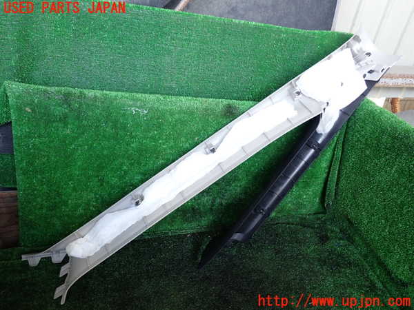 1UPJ-9234527660]セレナ(GFC27)左フロントピラートリム 中古_2