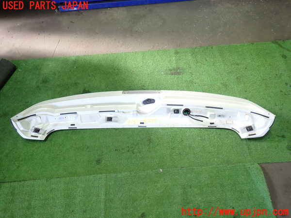1UPJ-9234531520]アルファード(AGH30W)リアスポイラー 中古_4