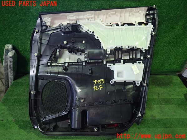 1UPJ-9234531264]アルファード(AGH30W)左前ドア内張り 中古_4