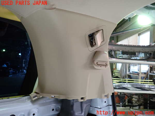 1UPJ-9234537675]アルファード(AGH30W)右リアピラートリム 中古_3