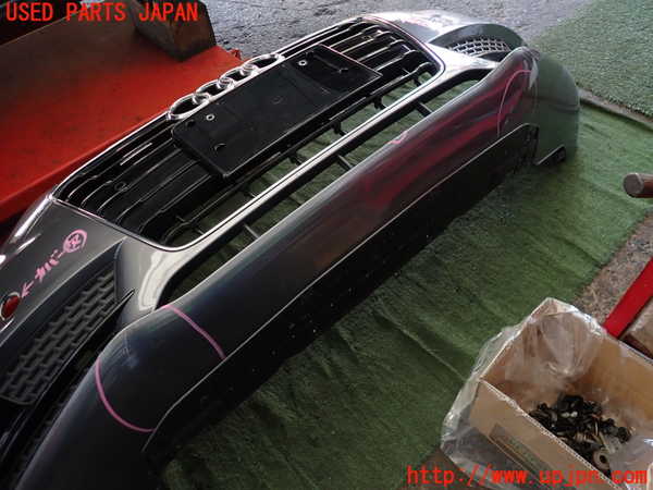 2UPJ-9234541010]アウディ・A5 スポーツバック(8TCDNL)フロントバンパー 中古_4