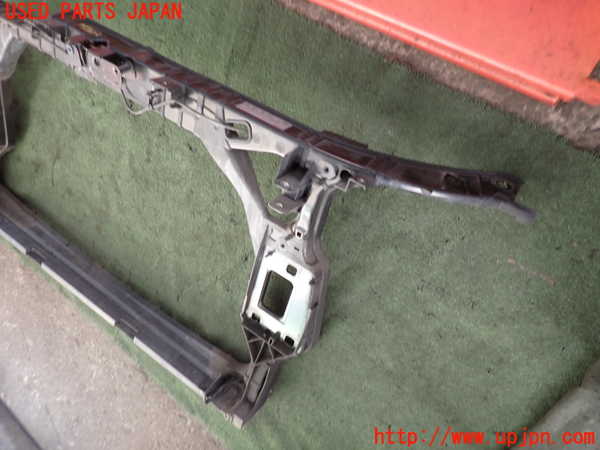 2UPJ-9234541041]アウディ・A5 スポーツバック(8TCDNL)コアサポート 中古_3