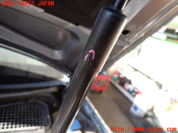 2UPJ-9234541068]アウディ・A5 スポーツバック(8TCDNL)ボンネットダンパー 中古_2
