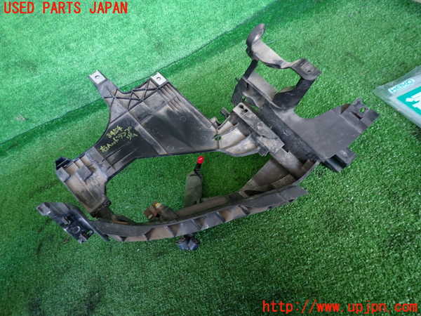 2UPJ-9234541140]アウディ・A5 スポーツバック(8TCDNL)右ヘッドライトリム 中古_3