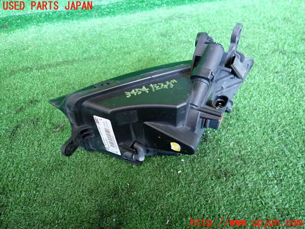 2UPJ-9234541182]アウディ・A5 スポーツバック(8TCDNL)左フォグ 中古_2