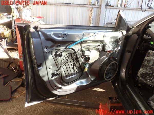 2UPJ-9234541260]アウディ・A5 スポーツバック(8TCDNL)左前ドア (43R-00082) 中古_3