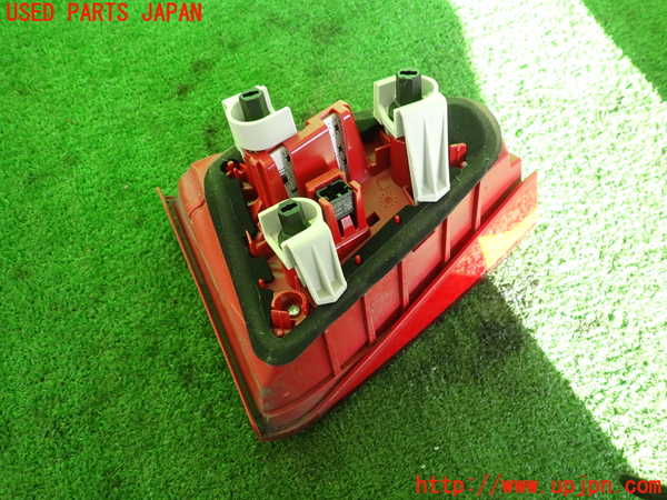 2UPJ-9234541550]アウディ・A5 スポーツバック(8TCDNL)右リアフィニッシャー 中古_2