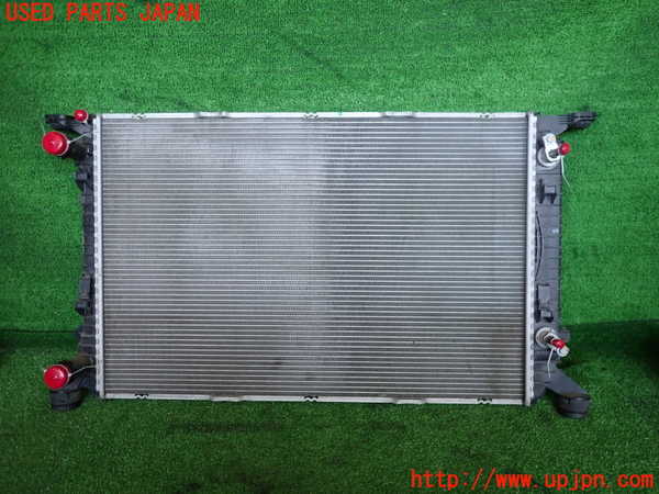 2UPJ-9234542321]アウディ・A5 スポーツバック(8TCDNL)ラジエーター1 中古_3
