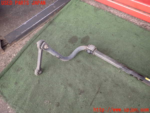 2UPJ-9234545440]アウディ・A5 スポーツバック(8TCDNL)フロントスタビライザー 中古_2