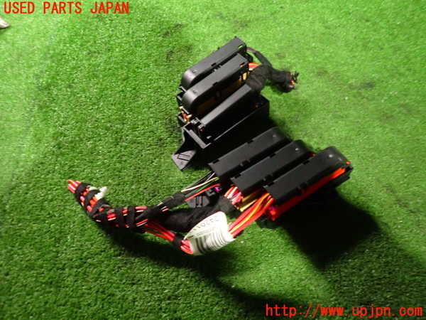 2UPJ-9234546741]アウディ・A5 スポーツバック(8TCDNL)ヒューズボックス1 中古_2