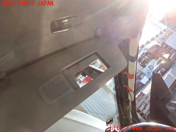 2UPJ-9234547625]アウディ・A5 スポーツバック(8TCDNL)室内サンバイザー右側 中古_3