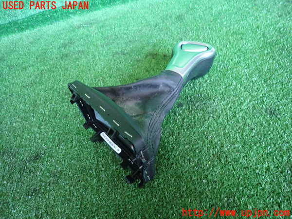 2UPJ-9234547570]アウディ・A5 スポーツバック(8TCDNL)シフトノブ 中古_2