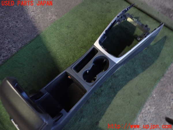 2UPJ-9234547540]アウディ・A5 スポーツバック(8TCDNL)センターコンソール 中古_3