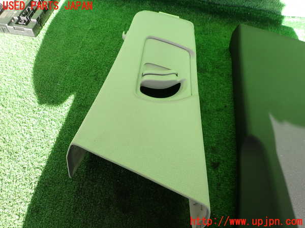 2UPJ-9234547670]アウディ・A5 スポーツバック(8TCDNL)左センターピラートリム 中古_2