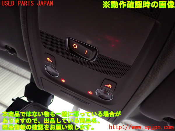 2UPJ-9234546411]アウディ・A5 スポーツバック(8TCDNL)ルームランプ1 (真中 1列目) 中古_3