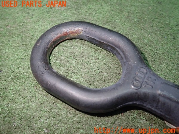 3UPJ=9234550023]ポルシェ タイカン 4S(J1NB 9J1型)純正 8K0805615A 牽引フック  中古_3