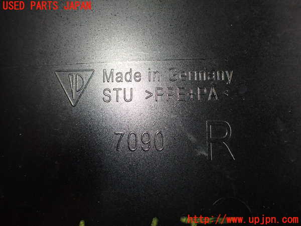 2UPJ-9234551100]ポルシェ・タイカン 4S(J1NB)右前コーナーパネル 中古_4