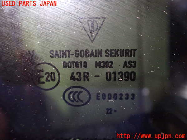 2UPJ-9234551382]ポルシェ・タイカン 4S(J1NB)左クォーターガラス 中古(43R-01390 M392)_2