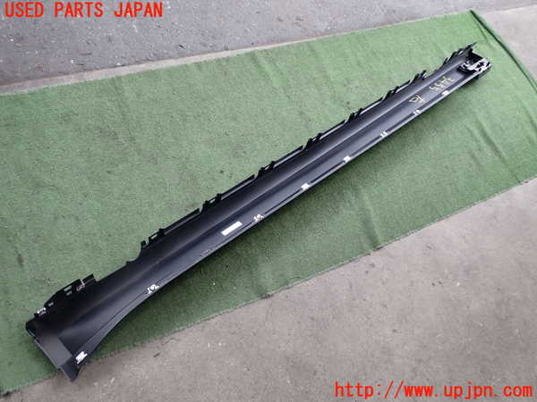 2UPJ-9234551390]ポルシェ・タイカン 4S(J1NB)右サイドステップ 中古_5