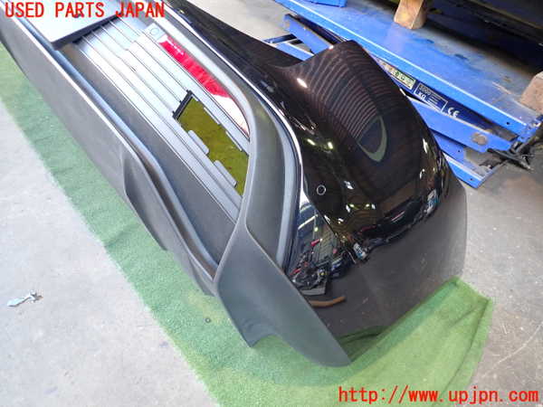 2UPJ-9234551610]ポルシェ・タイカン 4S(J1NB)リアバンパー 中古_3