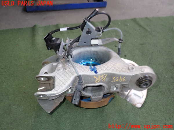 2UPJ-9234554305]ポルシェ・タイカン 4S(J1NB)左リアナックルハブ 中古_3