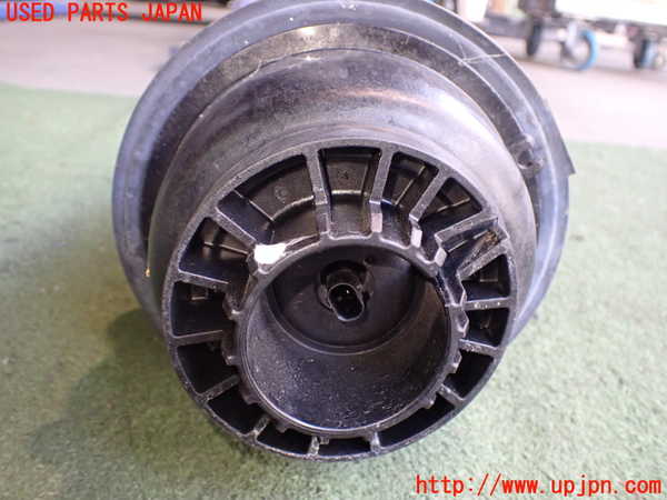 2UPJ-9234555105]ポルシェ・タイカン 4S(J1NB)左リアスプリング 中古_3