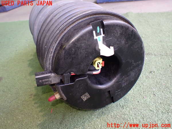 2UPJ-9234555105]ポルシェ・タイカン 4S(J1NB)左リアスプリング 中古_4